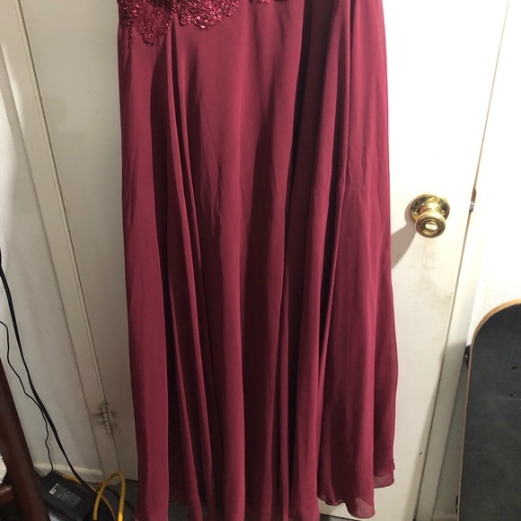 PROM OR FORMAL DRESS - Picture 3 of 3